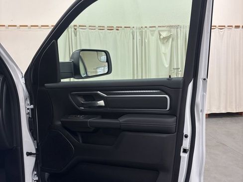 New 2026 RAM 1500 Big Horn w/ Night Edition image 32
