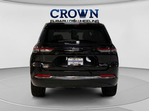 Used 2023 Jeep Grand Cherokee Limited w/ Luxury Tech Group II AWD/4WD image 4