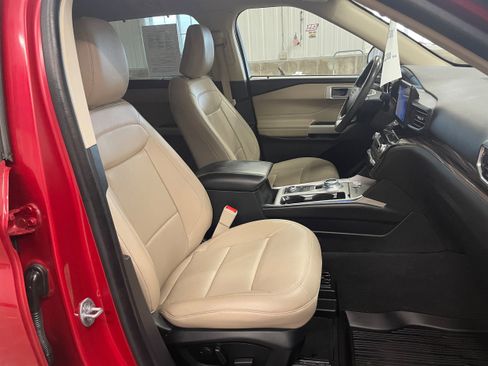 Used 2022 Ford Explorer Limited w/ Class IV Trailer Tow Package image 35