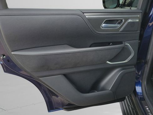 Certified 2025 INFINITI QX80 Luxe image 21