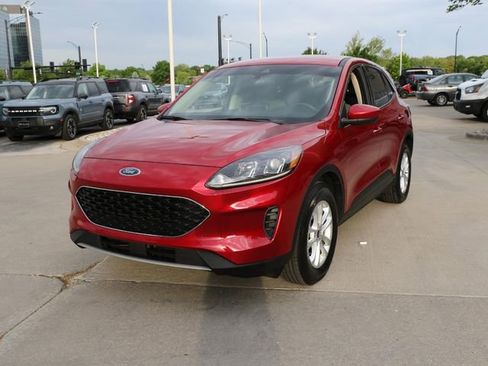 Used 2020 Ford Escape SE AWD/4WD image 2