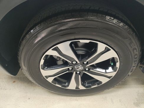 Used 2022 Honda CR-V Special Edition image 3