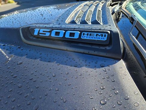 Used 2021 RAM 1500 Laramie w/ Sport Appearance Package image 11