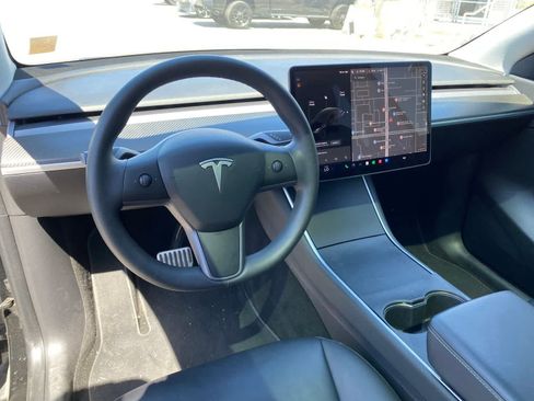 Used 2020 Tesla Model Y Long Range AWD/4WD image 9
