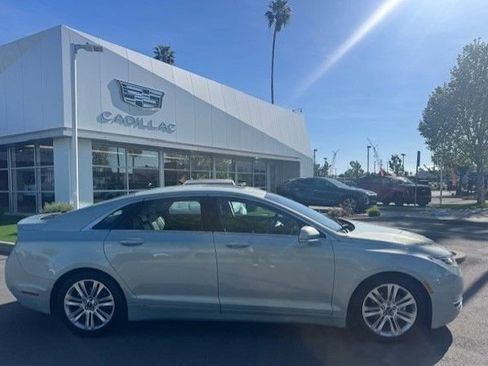 Used 2014 Lincoln MKZ Hybrid w/ Equipment Group 202A Reserve image 4