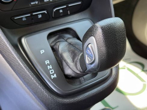 Used 2020 Ford Transit Connect XL FWD image 24