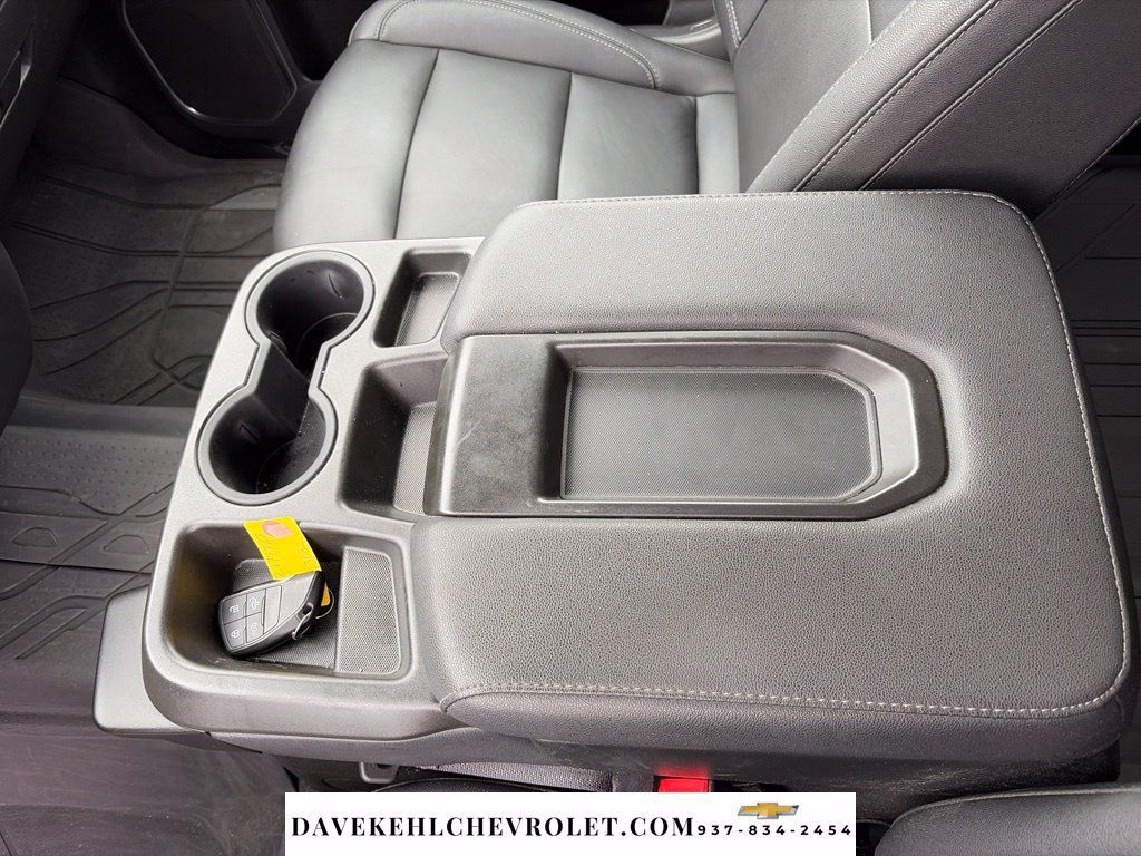 Used 2023 Chevrolet Silverado 1500 LT w/ Leather Package AWD/4WD image 16