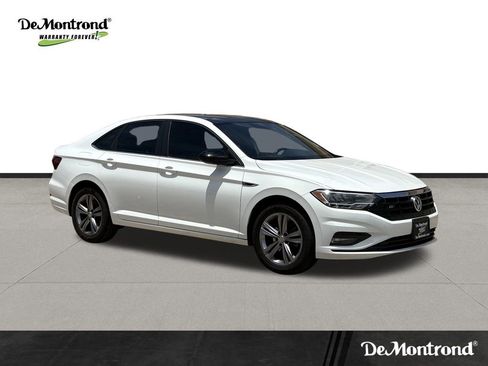 Used 2019 Volkswagen Jetta R-Line FWD image 3