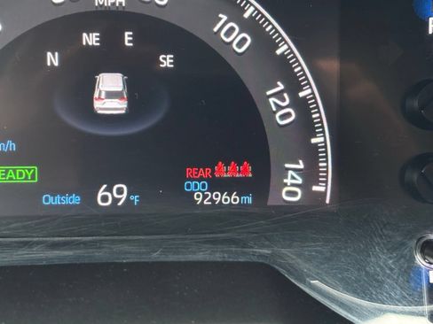 Used 2023 Toyota RAV4 XLE AWD/4WD image 18