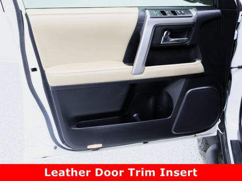 Used 2020 Toyota 4Runner SR5 Premium image 12