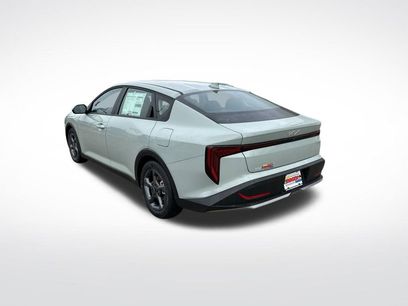 New 2025 Kia K4 LXS