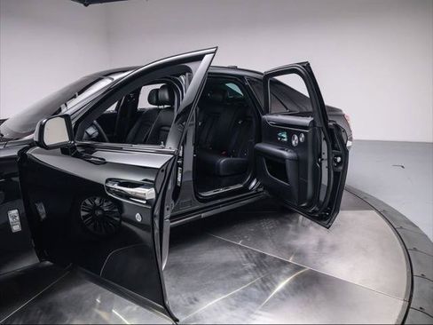 Used 2025 Rolls-Royce Ghost AWD/4WD image 20