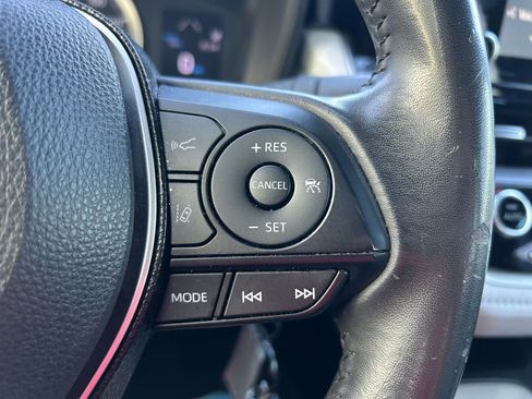 Used 2021 Toyota Corolla SE image 18