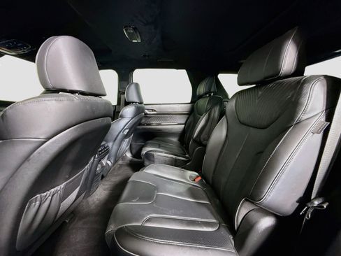 Used 2024 Hyundai Palisade Calligraphy FWD image 25
