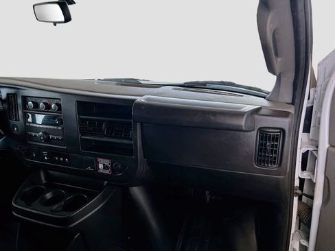 Used 2025 Chevrolet Express 2500 Extended w/ Driver Convenience Package RWD image 21