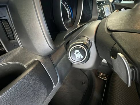Used 2018 Honda Fit EX image 22