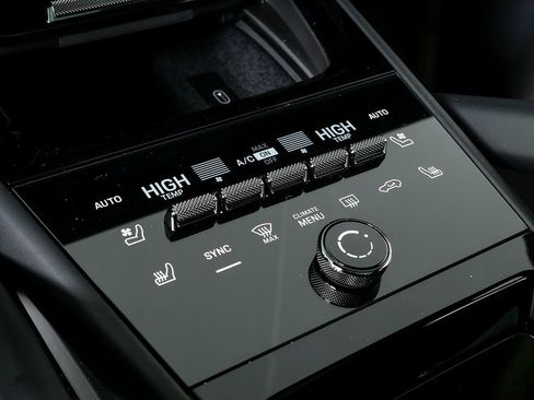 New 2026 Porsche Cayenne AWD image 18