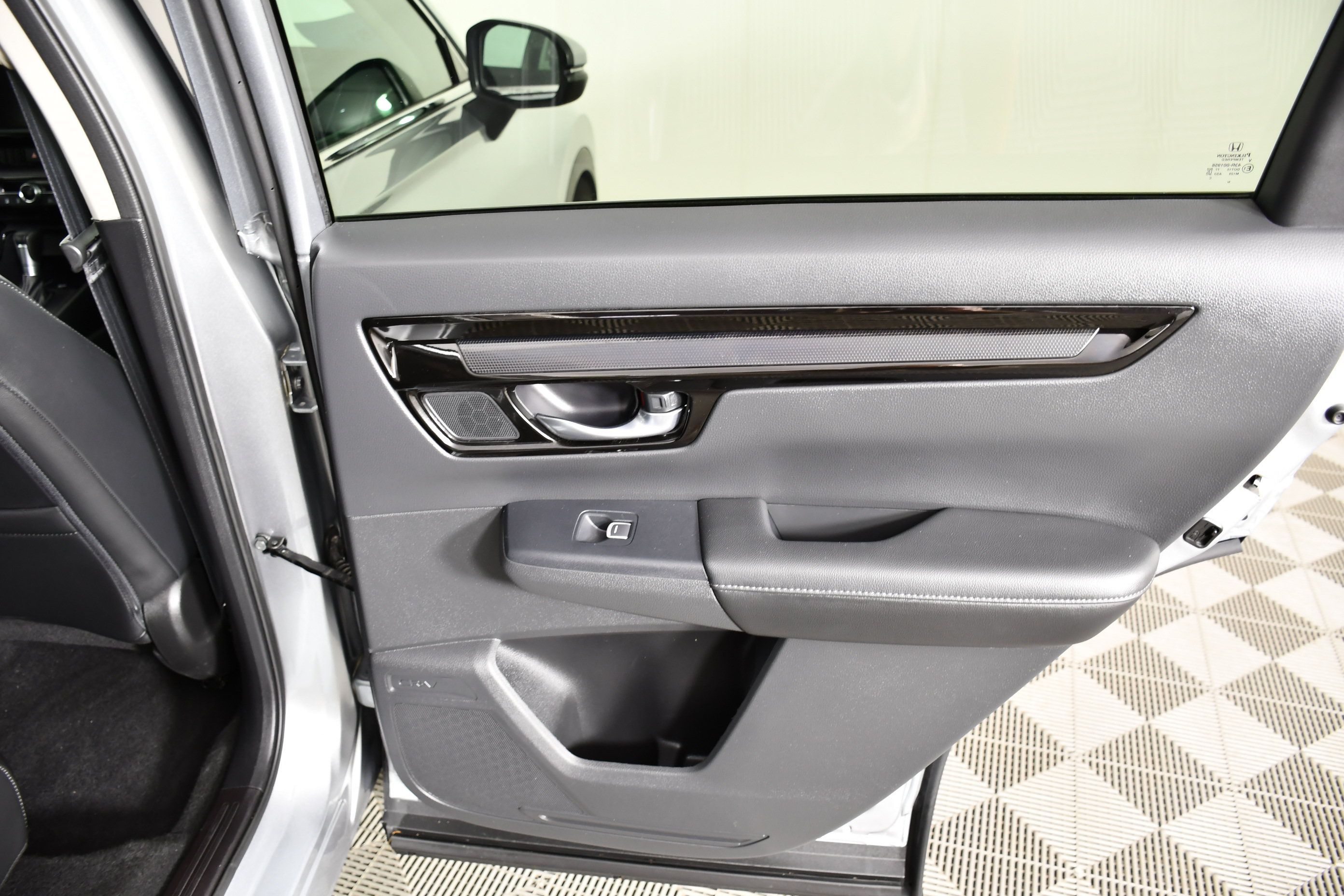 Certified 2025 Honda CR-V EX-L image 44
