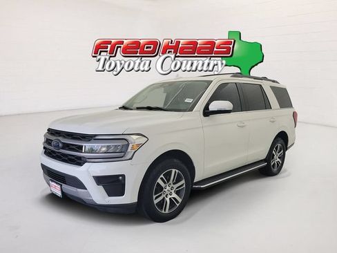 Used 2022 Ford Expedition XLT RWD image 1