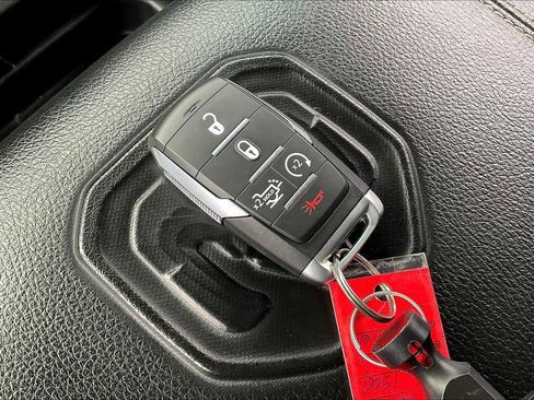 Used 2022 RAM 1500 Laramie image 13