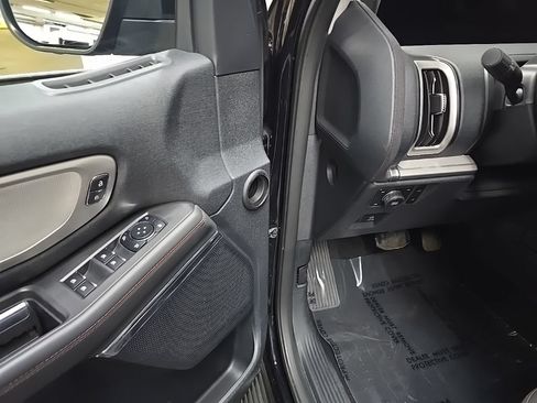 Certified 2025 Ford Expedition Active AWD/4WD image 33
