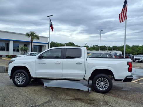 Used 2024 Chevrolet Colorado LT RWD image 24