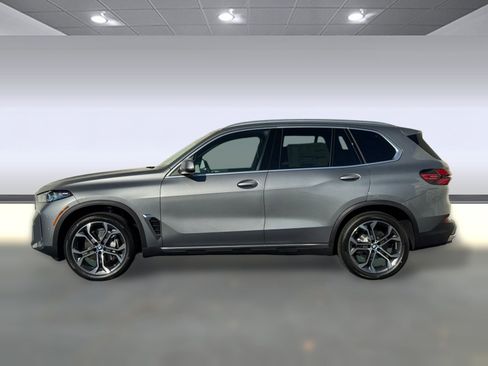 Used 2026 BMW X5 sDrive40i w/ Climate Comfort Package image 2