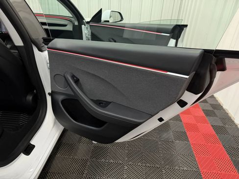 Used 2024 Tesla Model 3 Long Range RWD image 39