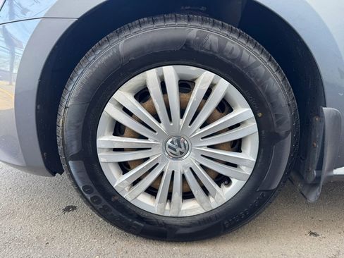 Used 2015 Volkswagen Passat 1.8T S image 27