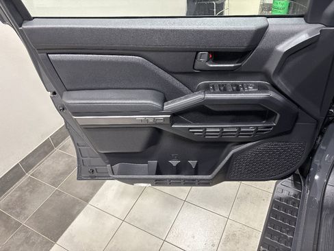 New 2026 Toyota 4Runner TRD Off-Road AWD/4WD image 17