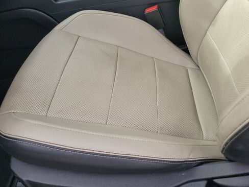 Used 2015 Ford Mustang GT Premium image 17