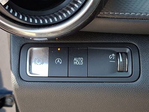 Used 2025 Chevrolet Equinox LT FWD image 25