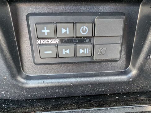 New 2026 GMC Sierra 2500 Denali Ultimate AWD/4WD image 8