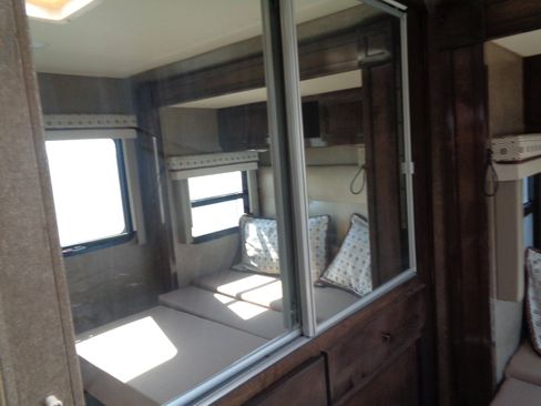 Used 2018 Mercedes-Benz Sprinter 3500 image 11