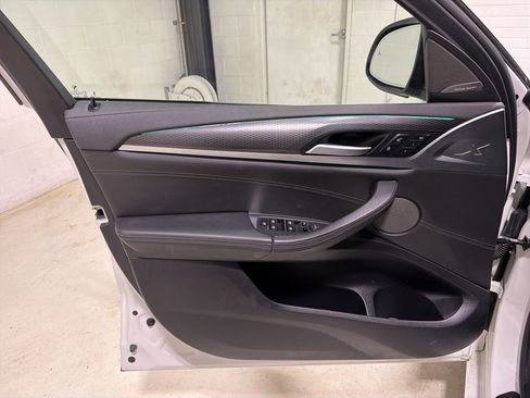 Used 2023 BMW X4 M image 13