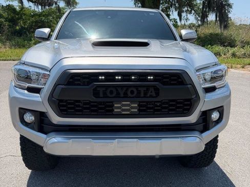 Used 2019 Toyota Tacoma TRD Sport RWD image 8