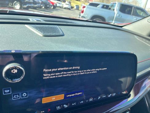 Used 2025 Chevrolet Traverse RS w/ LPO, Floor Liner Package image 14