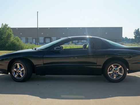 Used 1996 Pontiac Firebird Formula image 7