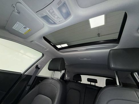 Used 2023 Hyundai Kona Limited AWD/4WD image 26