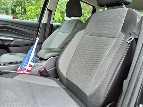 Used 2017 Ford C-MAX Energi SE image 24