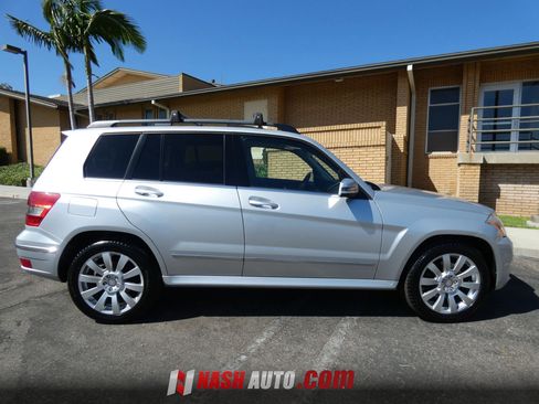 Used 2012 Mercedes-Benz GLK 350 4MATIC image 7