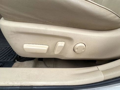 Used 2015 Toyota Camry XLE image 17