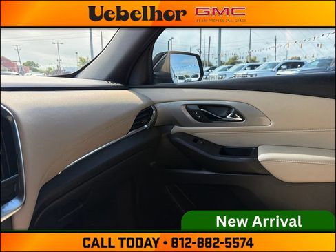 Used 2023 Chevrolet Traverse LS w/ Safety Package AWD/4WD image 32