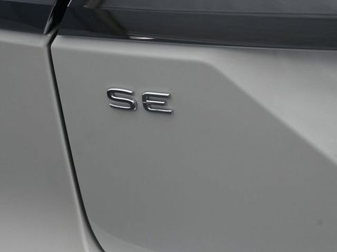 New 2026 Volkswagen Atlas SE image 14