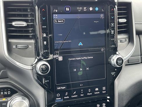 Used 2024 RAM 2500 Laramie w/ Night Edition image 26