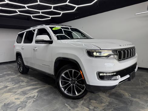 Used 2022 Jeep Wagoneer Series III w/ Premium Group I image 4