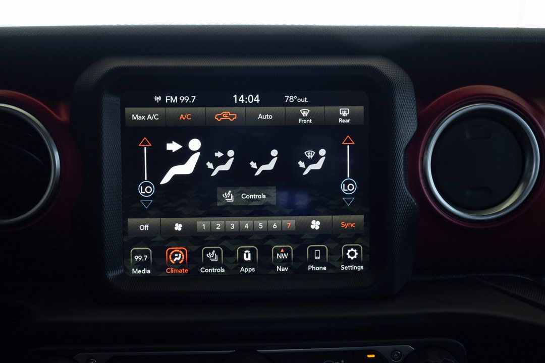 Used 2023 Jeep Gladiator Rubicon w/ LED Lighting Group AWD/4WD image 20