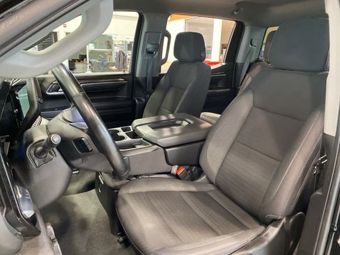 Used 2025 Chevrolet Silverado 1500 LT image 11