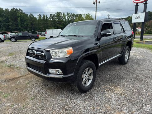 Used 2013 Toyota 4Runner SR5 RWD image 5
