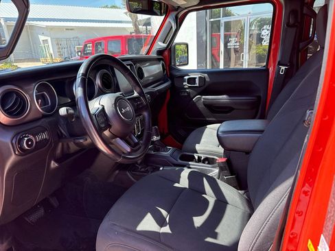 Used 2020 Jeep Wrangler Unlimited Sport S w/ Sun And Sound Package image 17